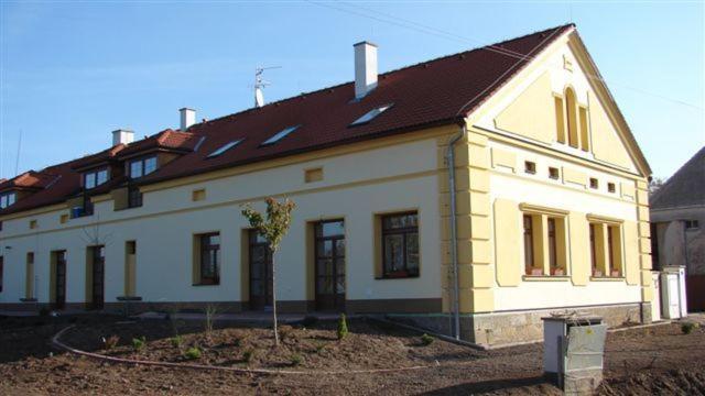 Pension Smetanuv Statek Hradec Kralove Bagian luar foto