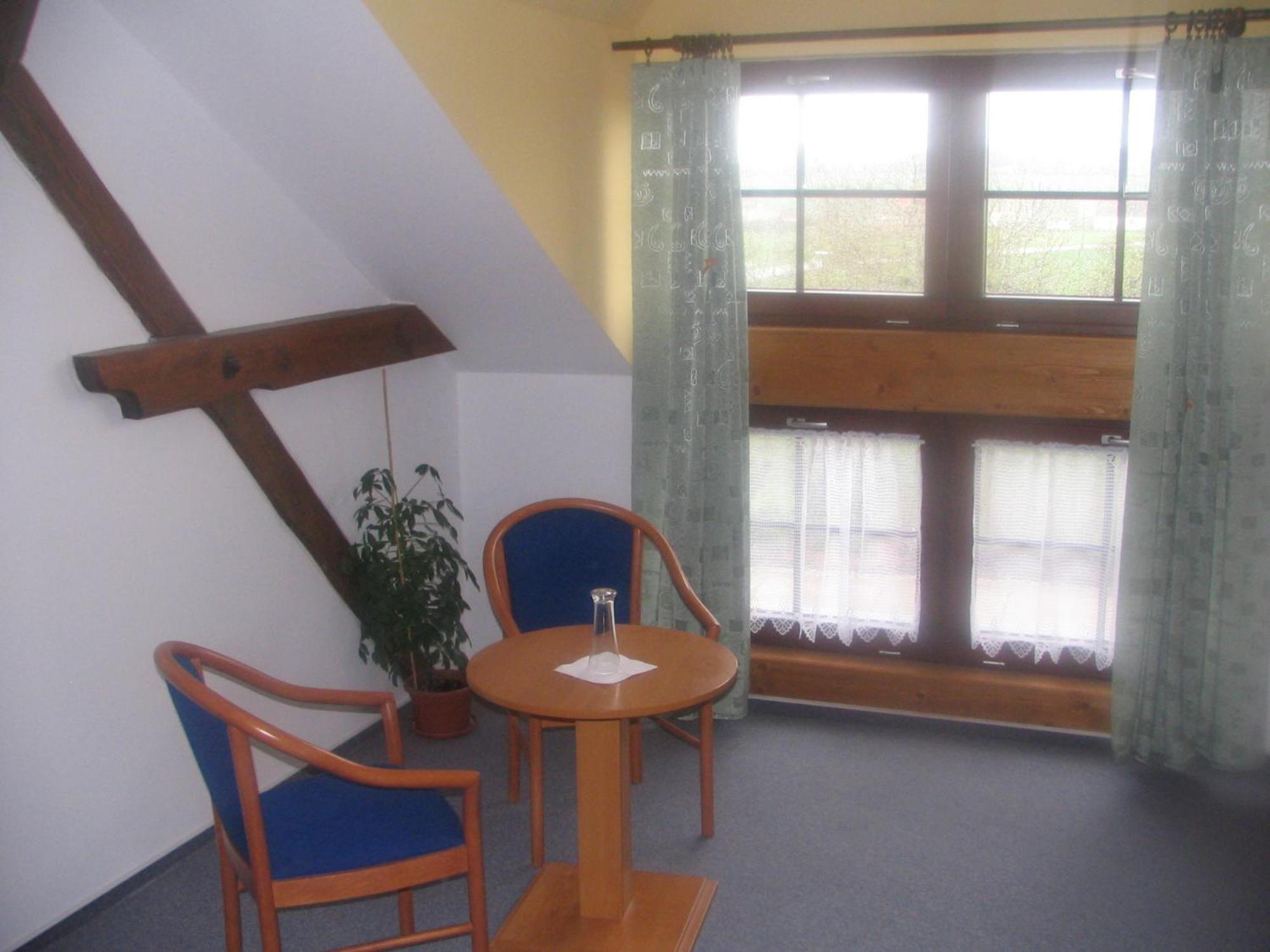 Pension Smetanuv Statek Hradec Kralove Bagian luar foto